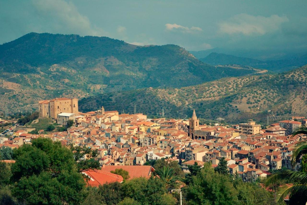 Apartmán Casa Lucia Castelbuono  Exteriér fotografie